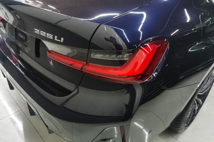 Used BMW 3 Series 2025 325Li M Sport Package Exterior 3