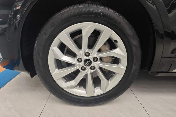 Used Audi Q5L 2022 40T Luxury Dynamic Model