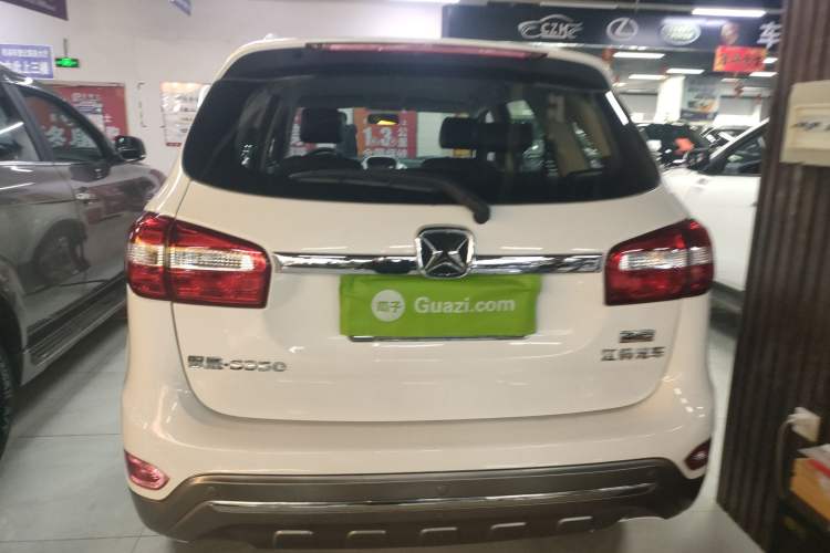 Used JMC Yusheng S350 2013 2.4T Automatic 4x4 Diesel Luxury 5-Seater Rear