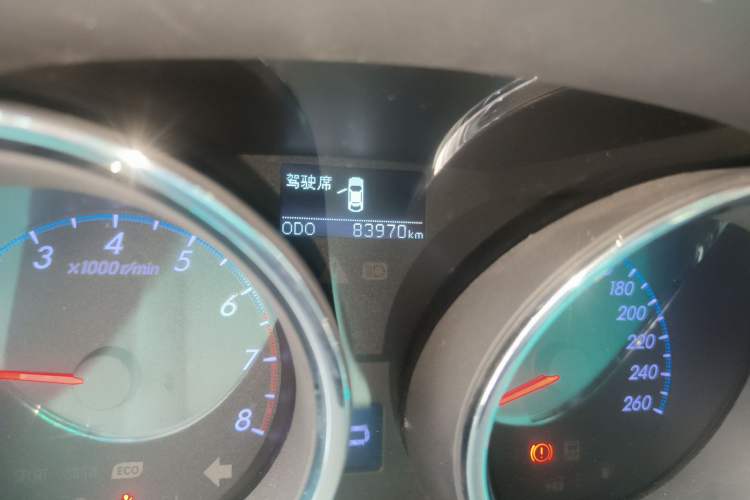 Used Toyota Reiz 2010 2.5V Fengdu Elite Edition Odometer Close Up