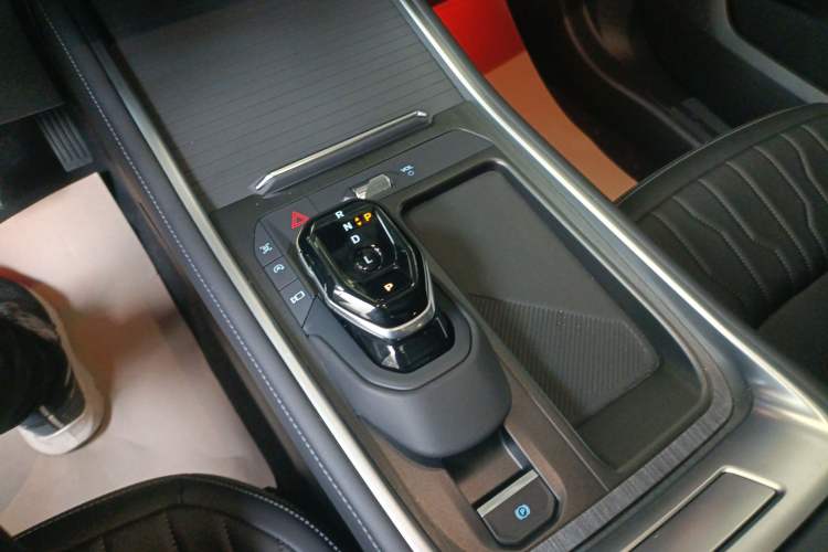 Used Ford Edge 2025 Escape L 2.0T EcoBoost Two-Wheel Drive 7-Seater Luxury Model