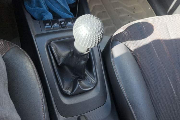 Used Chevrolet Sail 2013 Sedan 1.2L Manual Fashionable Happiness Edition
