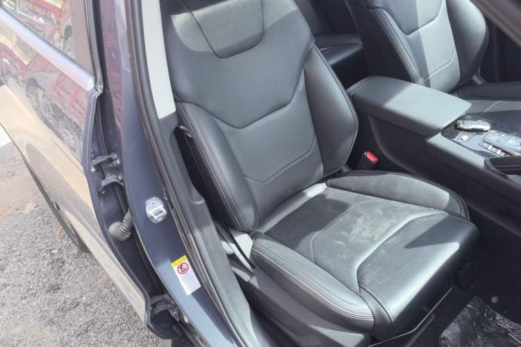 Used BYD Song Pro 2019 1.5T Automatic Luxury Model Right Front Seat