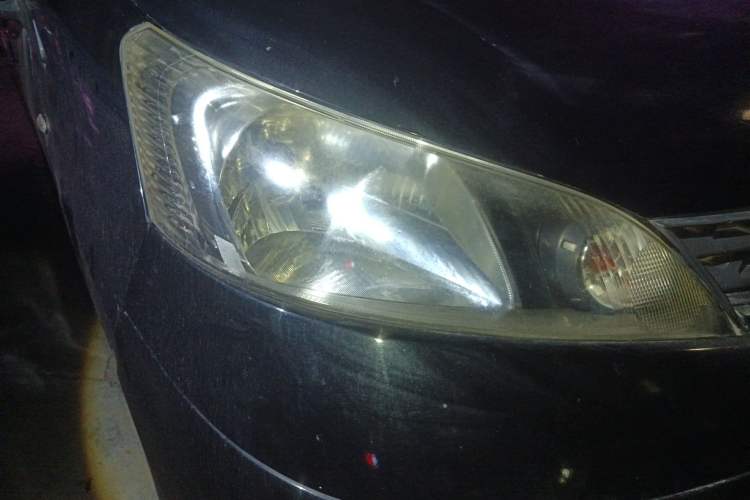 Used Nissan NV200 2013 1.6L Luxury Model China IV Standard Right Front Headlight
