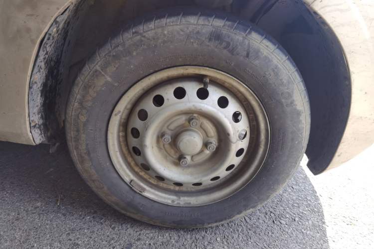 Used Wuling Hongguang V 2019 1.5L Jingqu Version China VI LAR