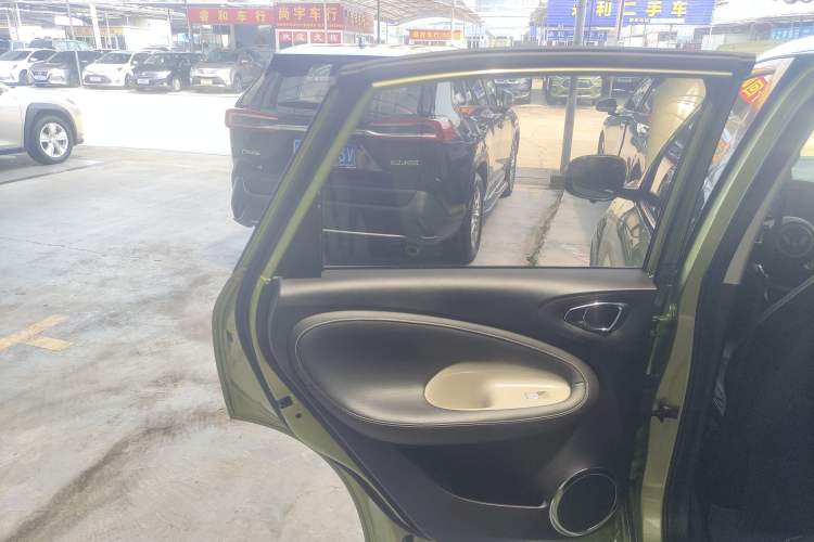 Used Wuling Bingo 2023 333 km Enjoyment Version Left Rear Door Interior