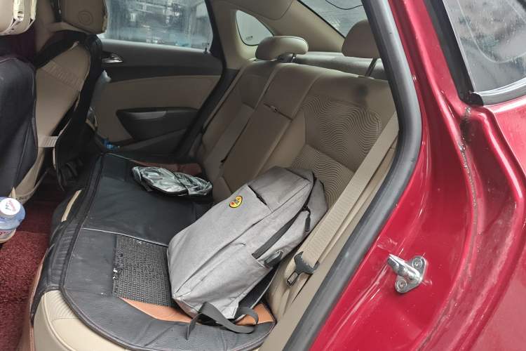 Used Buick GT 2013 GT 1.6L Manual Entry-Level Model