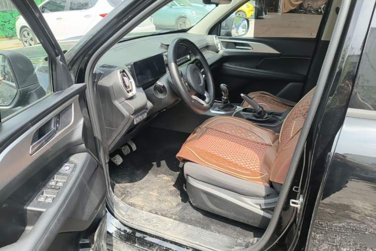 Used Great Wall King Kong Poer 2026 Model 2.0T Manual Diesel Two-Wheel-Drive Entrepreneurial Flat Box Driver Seat