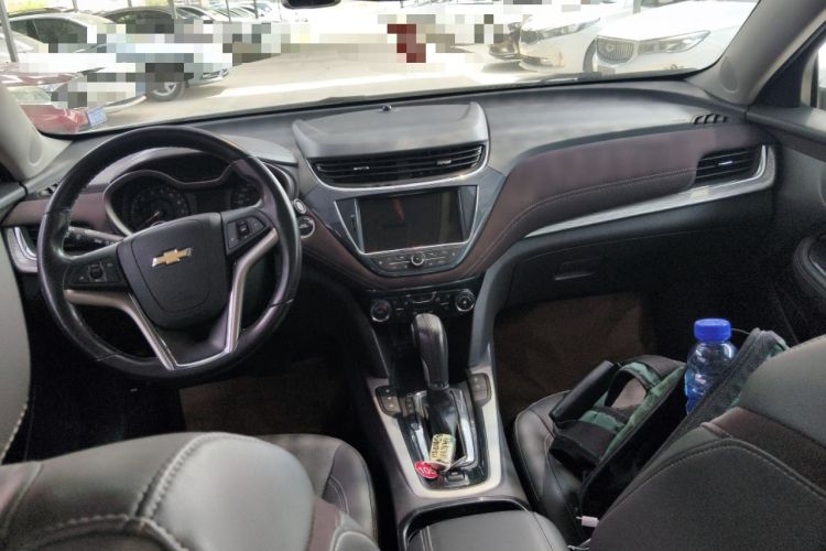 Used Chevrolet Malibu 2017 1.5T Automatic Luxury Edition Center Console