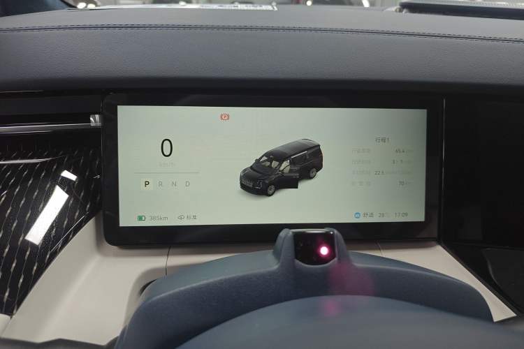 Used Zeekr 009 2024 7-Seater Aisle Version 108 kWh
