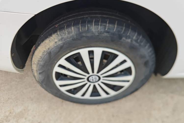 Used Volkswagen Santana 2019 1.5L Automatic Fashion Edition China VI Right Rear Wheel Hub