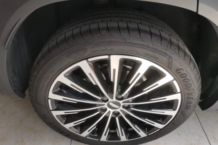 Used Geely Auto Monjaro L 2025 Dongfang Yao 2.0TD Automatic Lanxing Edition
