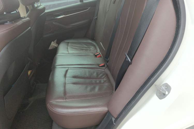 Used BMW X5 2018 xDrive35i Elegant Edition Left Rear Seat