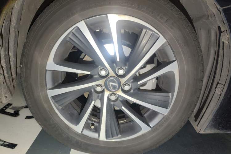 Used Lexus CT 2017 CT200h Comfort Edition Monochrome China VI