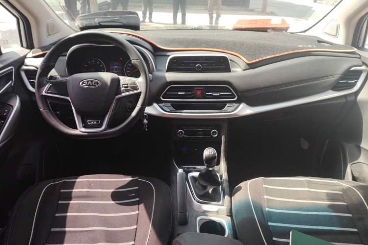 Used JAC Group Refine R3 2018 1.6L Manual Comfort Model
