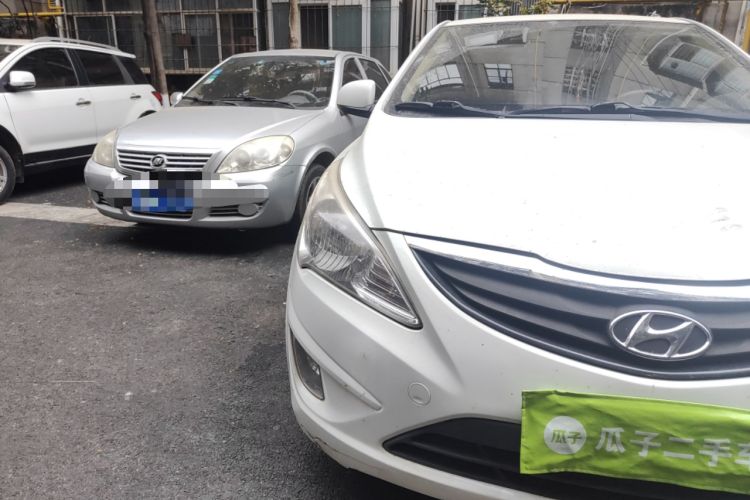 Used Hyundai Verna (older generation) 2010 Sedan 1.4L Automatic Comfort Model GS
