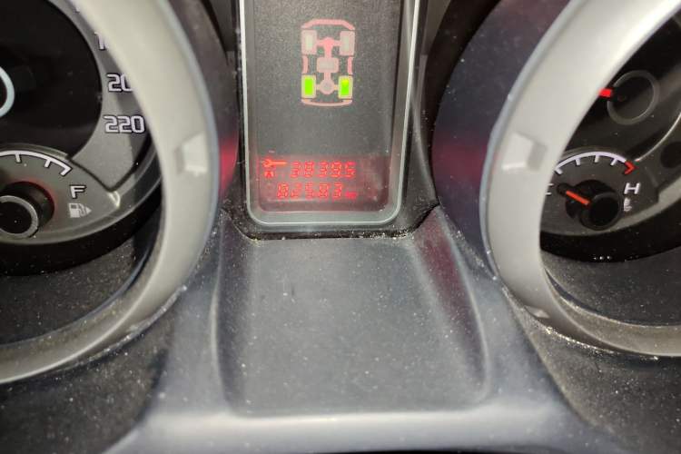 Used Mitsubishi Pajero  Odometer Close Up