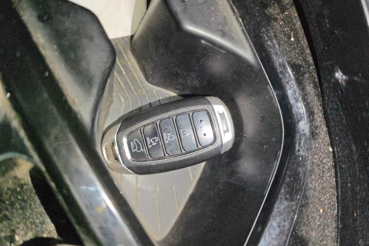 Used Hyundai Custo 2021 270TGDi Prestige LUX Vehicle Key