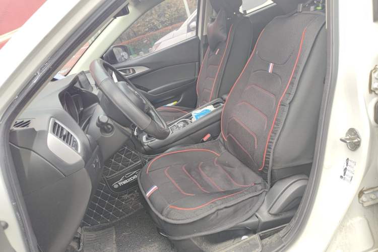 Used Mazda 3 Axela 2019 Cloud-Controlled Sedan 1.5L Automatic Luxury Model China VI Standard