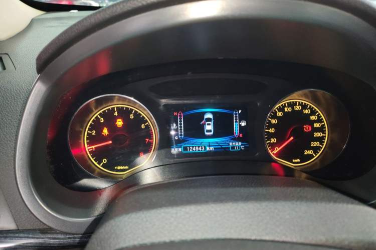 Used BYD Surui 2015 1.5L Manual Luxury Model
