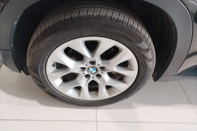 Used BMW X5 2012 xDrive35i Luxury Edition U.S. specification 5 seats