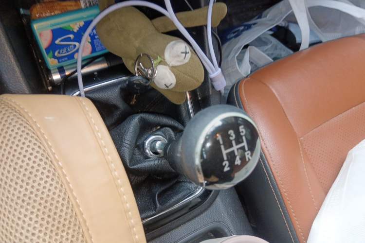 Used CHANGAN OSHAN CX70 2016 1.6L Manual Luxury Model