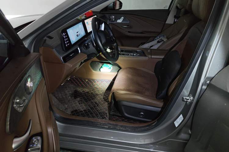 Used Chery Arrizo 8 2023 High-Performance Edition 2.0T DCT Powerfully Equipped
