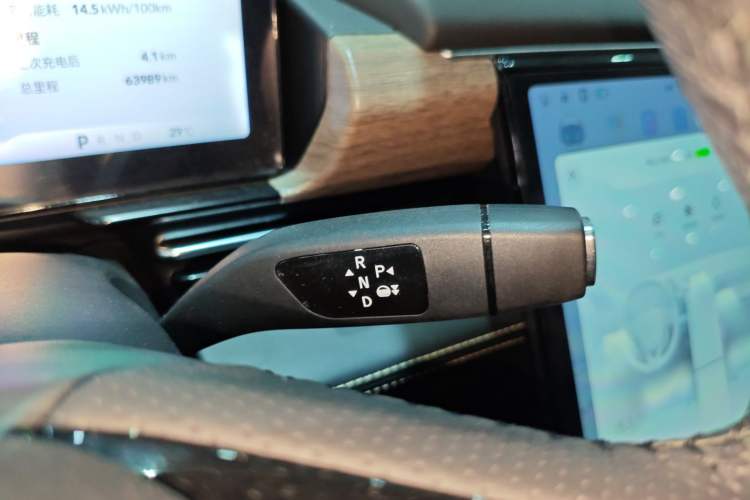 Used XPeng P5 2021 460G Gear Lever