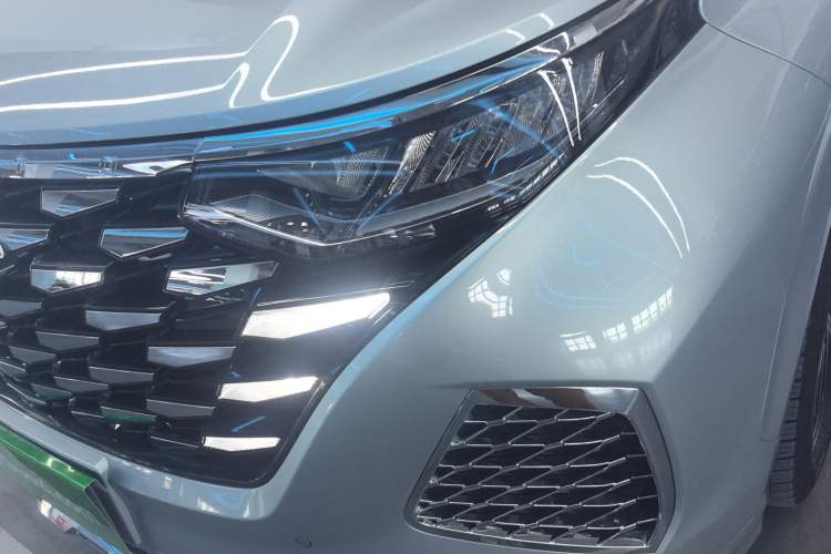 Used Hyundai Custo 2024 270TGDi TOP Smart Luxury Flagship Edition
