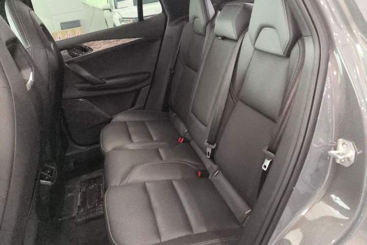 Used Lynk & Co 06 2020 1.5T JinPro model