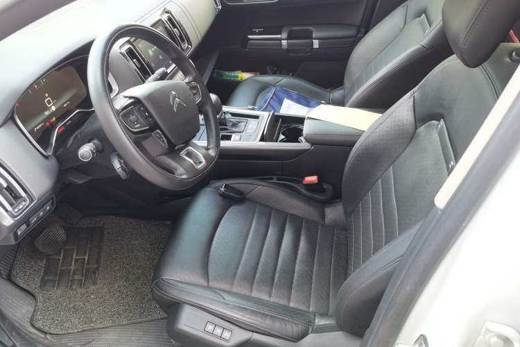 Used Citroen C6 2017 Revised Version 380THP Luxury Edition
