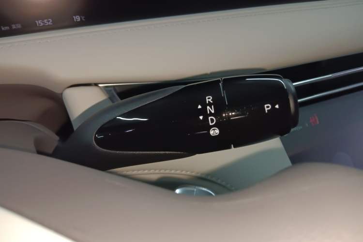 Used IM LS7 2023 100kWh Pro All-Wheel-Drive Version