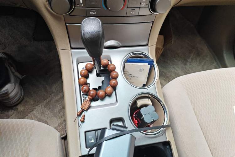 Used Toyota Highlander 2009 3.5L 4x4 7-Seater Elite Edition Gear Lever