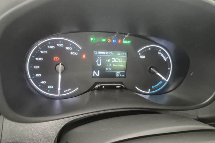 Used Wuling Hongguang New Energy 2024 All-Electric Model 300KM Practical Version
