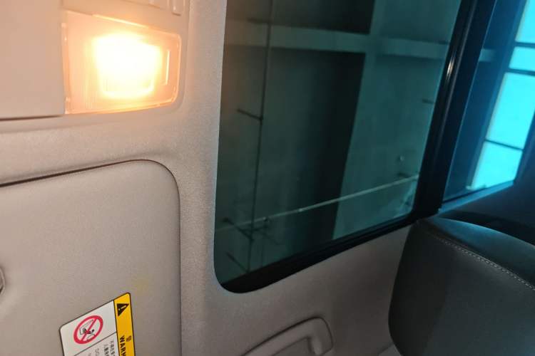 Used Hyundai ix25 2015 2.0L Automatic 4x4 Deluxe DLX