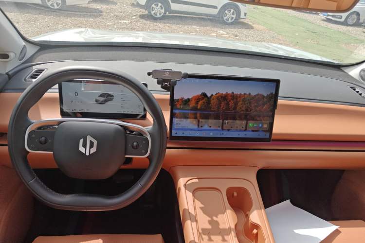 Used Leapmotor C10 2024 210 Smart Edition Gear Lever