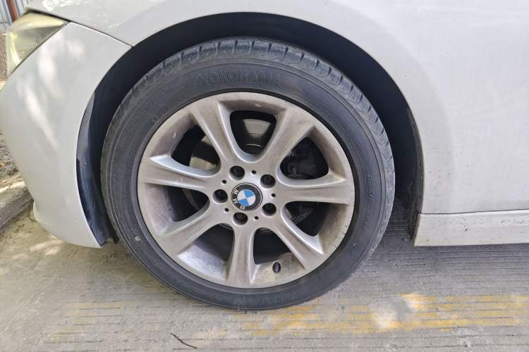 Used BMW 3 Series 2014 328Li Fashion Model
