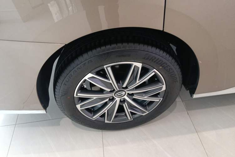 Used GAC Trumpchi M8 2024 Master Series 400T Ultimate Edition Exterior 8