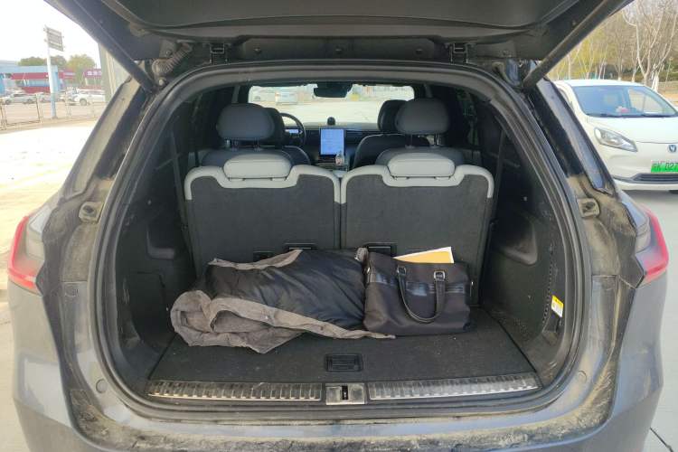 Used Nio ES8 2020 450 km Range 6-Seater Version