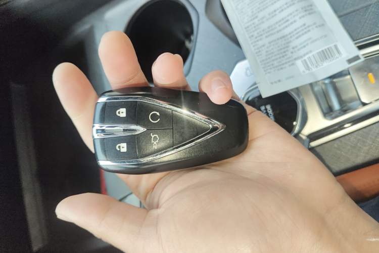 Used Changan UNI-V 2024 1.5T Prestige Sport Edition
