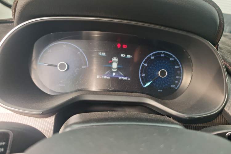 Used Hongqi E-QM5 2022 431 km Charge & Enjoy Edition
