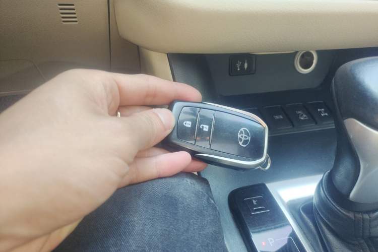 Used Toyota Highlander 2017 2.0T Four-Wheel Drive Luxury Edition 7 Seats
