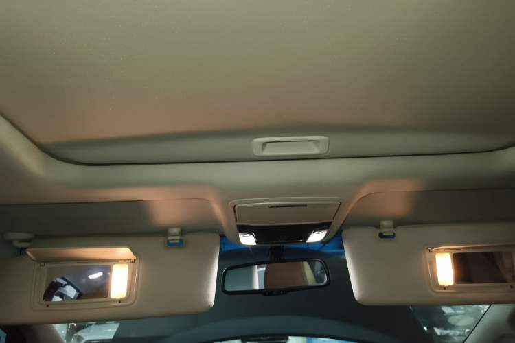 Used Honda Odyssey 2015 Revised Version 2.4L Supreme Edition
