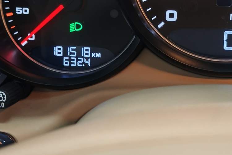 Used Porsche Panamera 2010 Panamera 4 3.6L Odometer Close Up