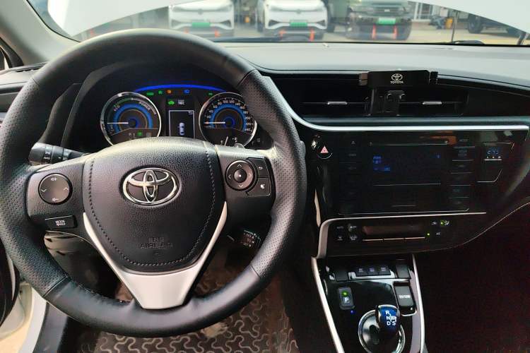 Used Toyota Corolla 2018 Dual-Engine 1.8L E-CVT Smart Edition