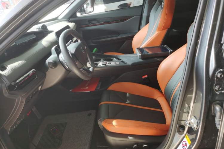 Used Changan UNI-V 2024 1.5T Prestige Sport Edition
