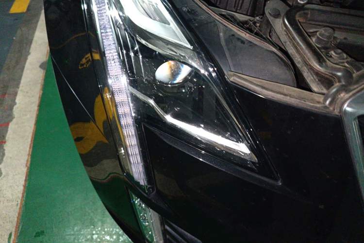 Used Cadillac XT5 2022 2.0T Four-Wheel Drive Luxury Version (Hummingbird Edition)