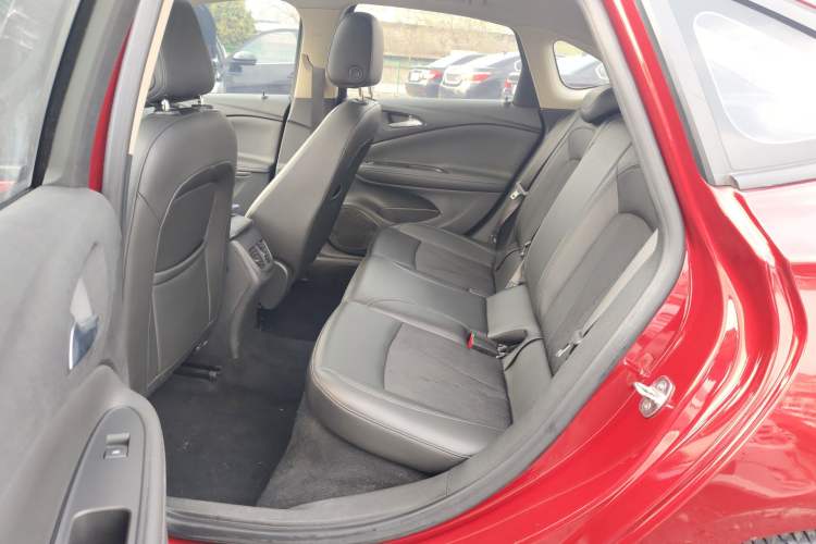 Used Buick Verano 2017 Sedan 20T Dual-Clutch Leading Model
