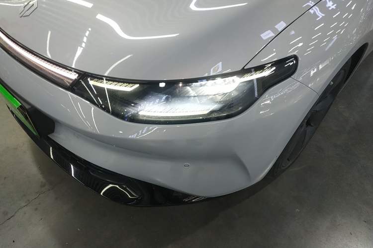 Used Leapmotor C01 2022 Four-Wheel Drive Dual-Motor Performance Version
