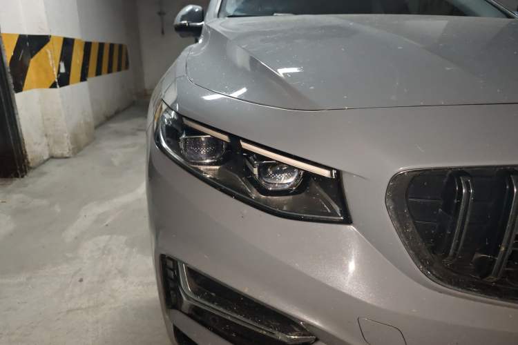 Used Geely Auto Preface 2023 2.0TD Prestige Version Right Front Headlight